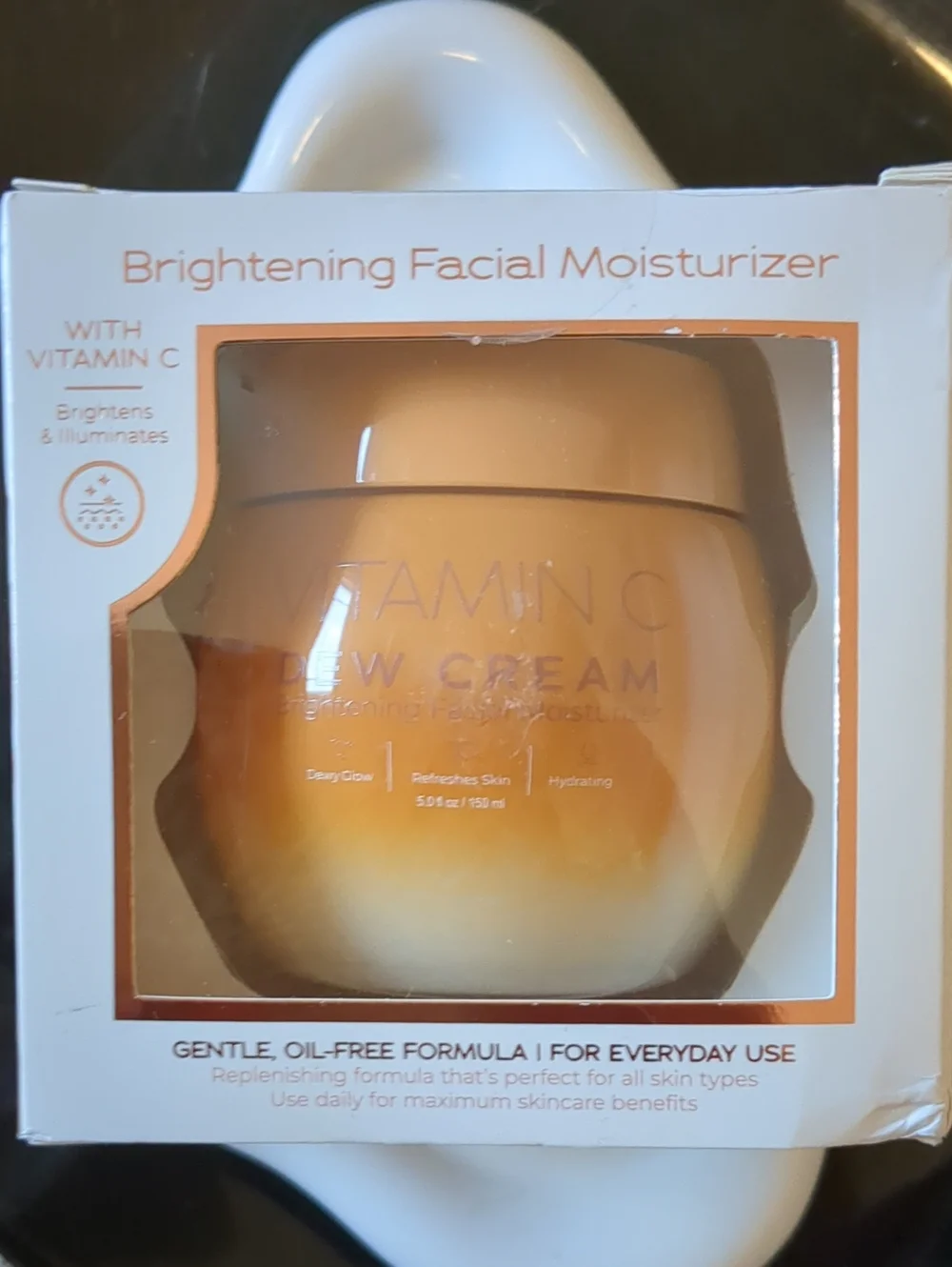 Brightening Facial Moisturizer
